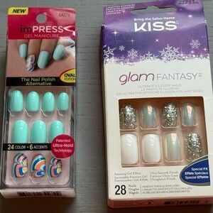 Holiday Deal! Set of 2 Kiss imPRESS Nails